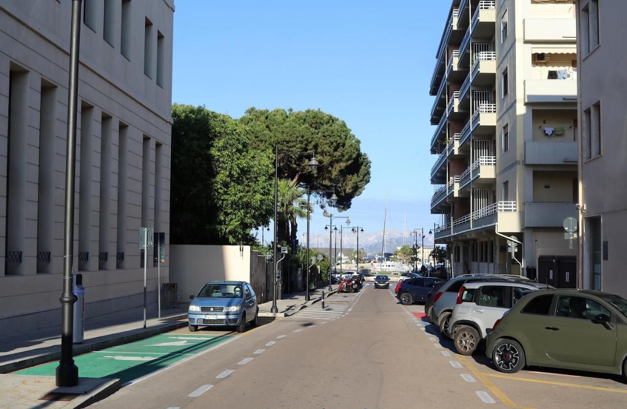 Charming & Luxurious Gem Lägenhet Olbia Exteriör bild